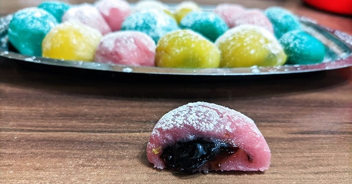 ⭐️ Νέα συνταγή στο blog!🥣Τα mochi είναι μικρά γεμιστά γλυκάκια φτιαγμένα με αλεύρι ρυζιού και μας έρχονται από την Ιαπωνία! Εδώ θα τα βρείτε σε εκδοχή χωρίς γαλακτοκομικά και χωρίς γλουτένη!🥄Τα υλικά που χρειαζόμαστε τα βρίσκουμε στο @mpakalikatesen.gr .➡Δείτε τη συνταγή στο bio μαςRecipe link in bio📸@ourania_sin#dairyfree #glutenfree #newrecipe #mochi #jam #homemade #easymade #foodblogger #recipes #foodphotography #dessert #foodfantasy #foodstagram  #easyrecipes #eggfree #momblogger #momrecipes #familytime